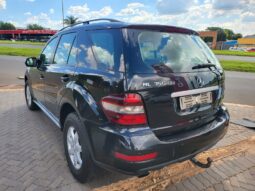 Used 2009 Mercedes-Benz Black Automatic Diesel full