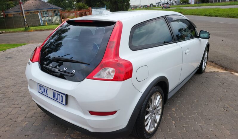 Used 2010 Volvo C30 White Manual Petrol full