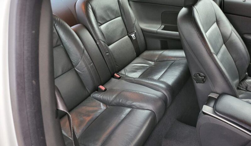 Used 2010 Volvo C30 White Manual Petrol full