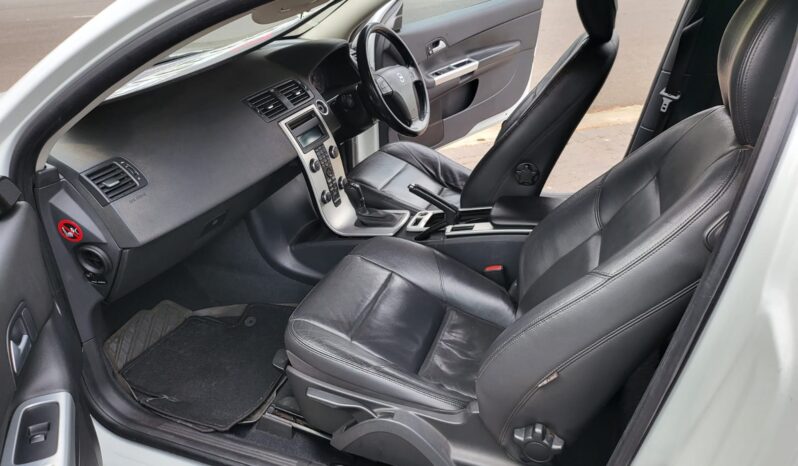 Used 2010 Volvo C30 White Manual Petrol full