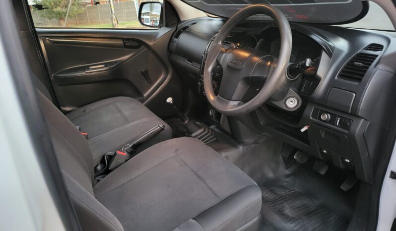 Used 2019 ISUZU DMAX 250C FLEETSIDE WHITE MANUAL DIESEL full