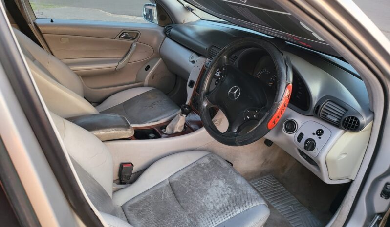 Used 2001 MERCEDES-BENZ C200 KOMPRESSOR SILVER MANUAL PETROL full